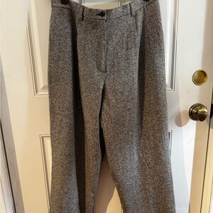 Liz Claiborne  NWT  Never Worn Vintage Black & White Trousers.